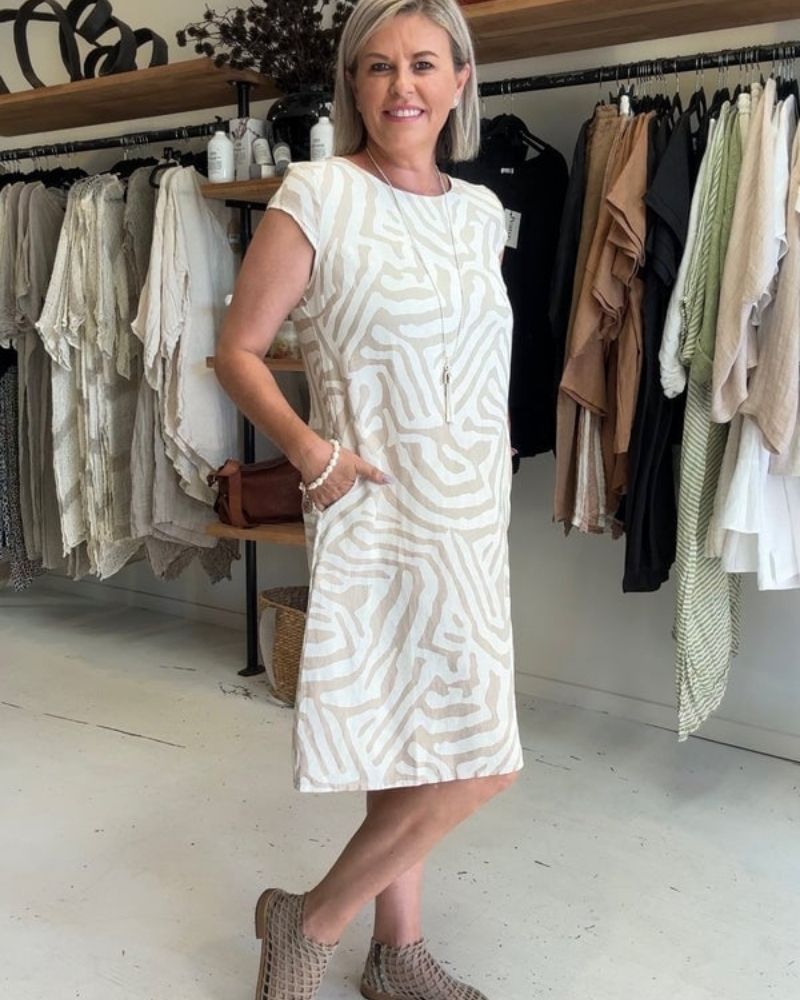 Capri | Vestido de Verano con Cuello Redondo y Hermoso Estampado